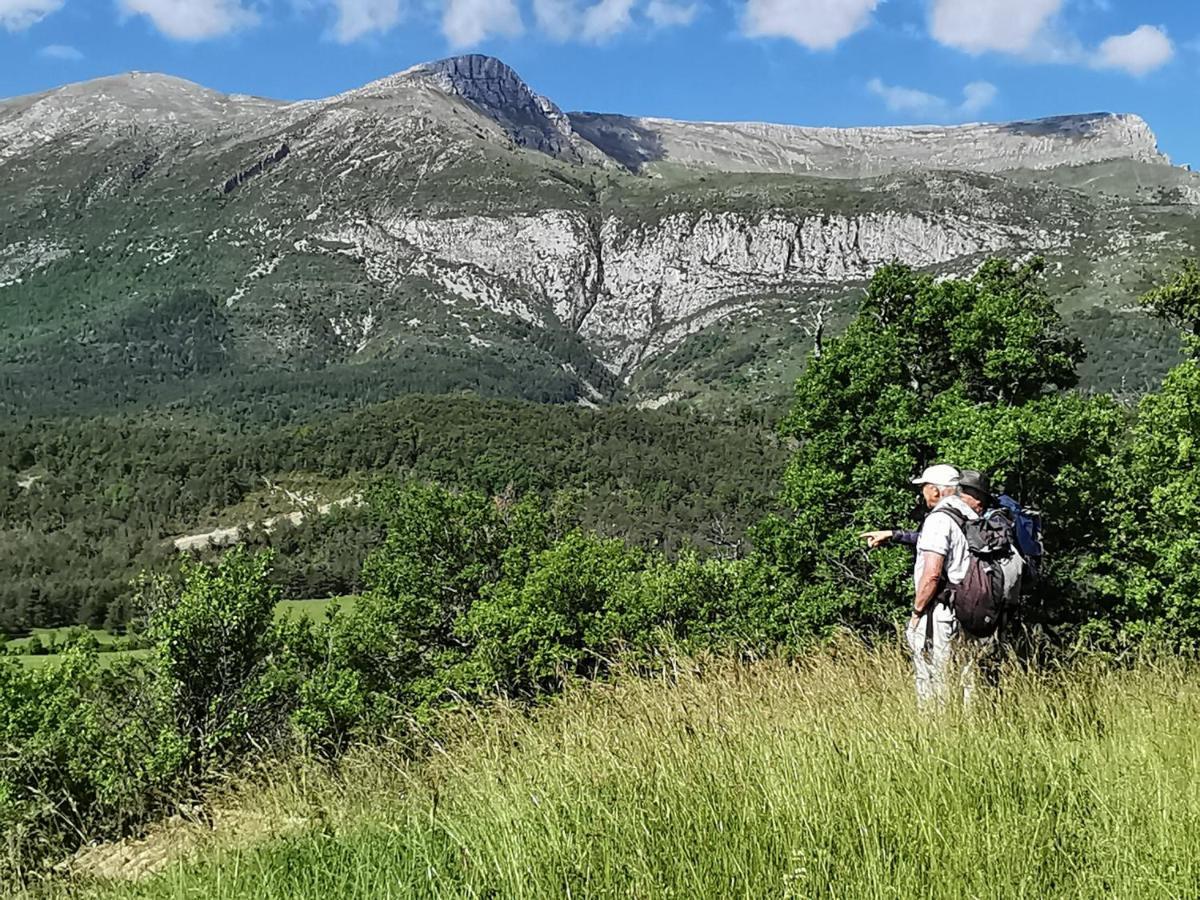 La Peyregoune, Logement En Pleine Nature Et Table D'Hotes Blieux Exterior foto