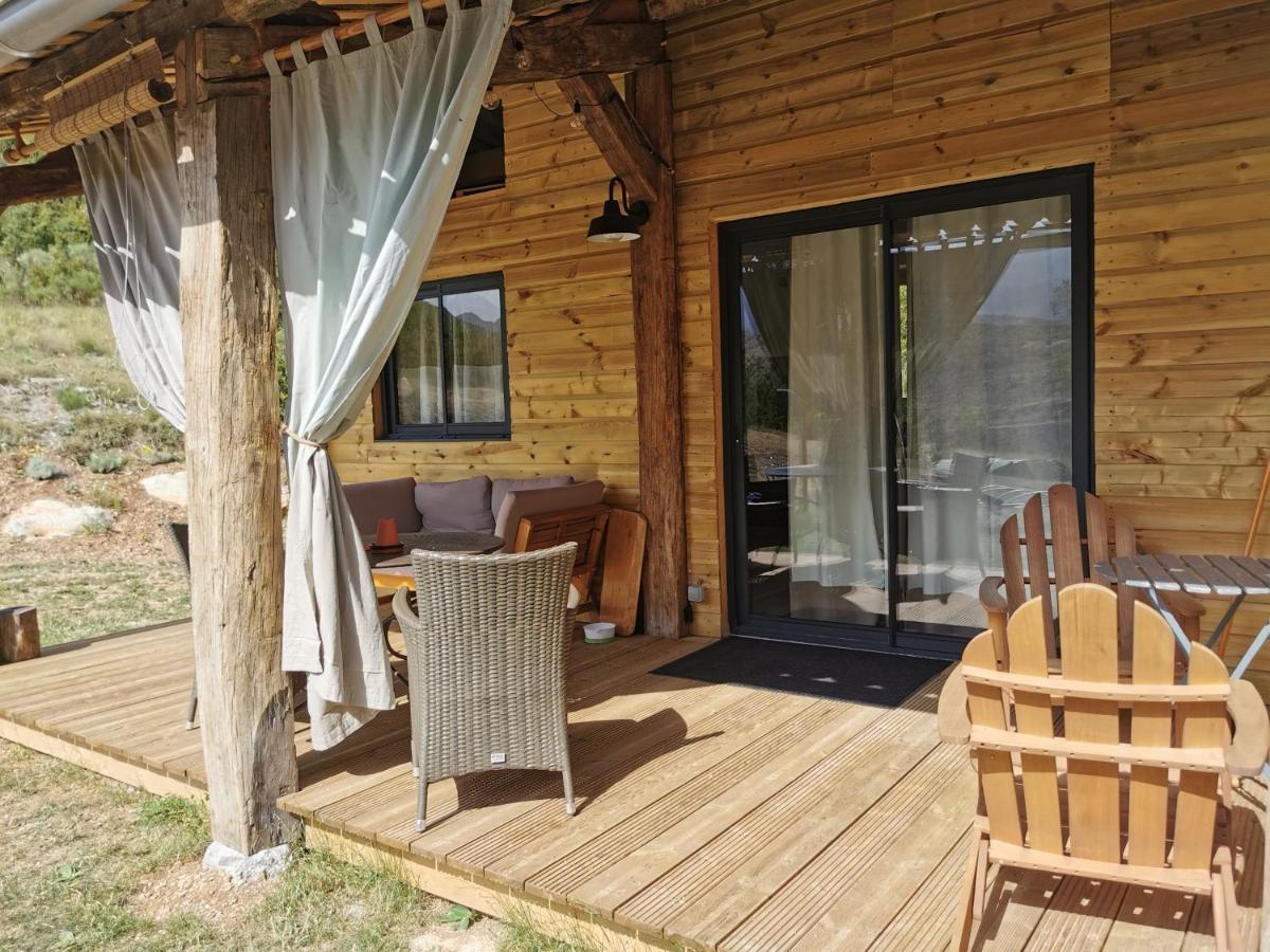La Peyregoune, Logement En Pleine Nature Et Table D'Hotes Blieux Exterior foto